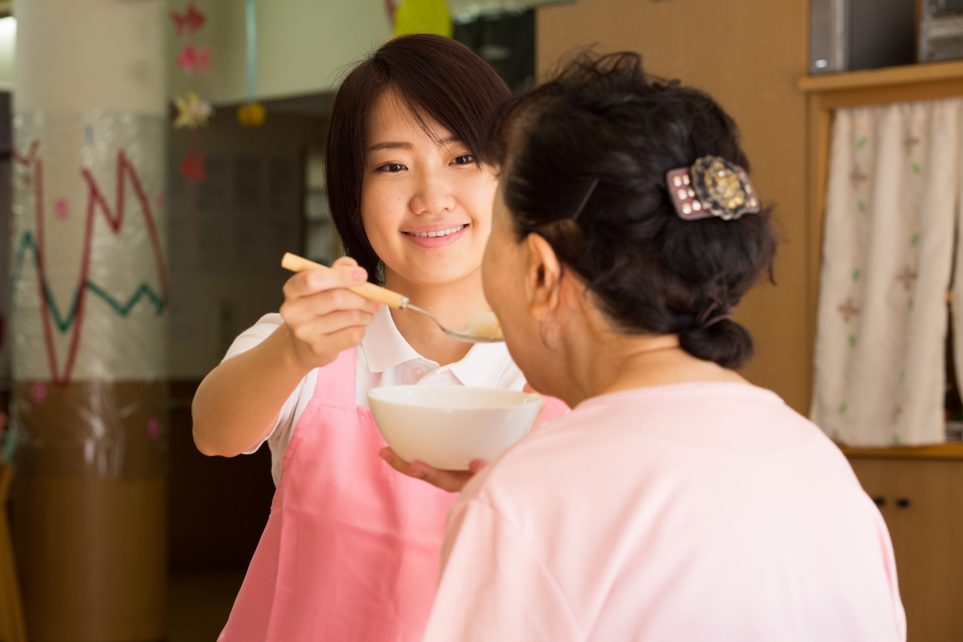 女性スタッフ